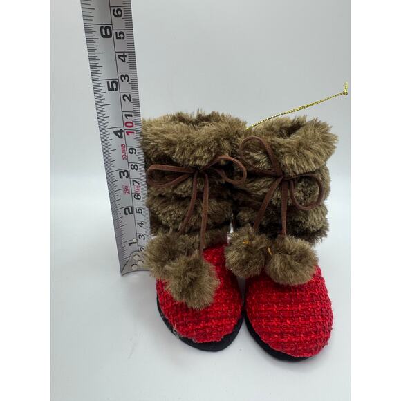 Christmas red boots Ornament - Picture 3 of 3